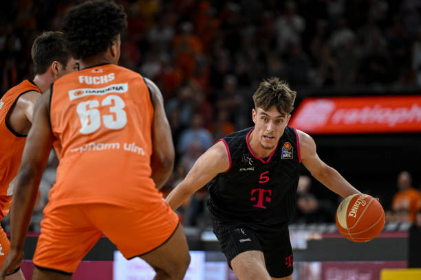 的策略虽然 的策略虽然