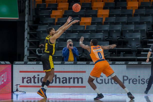 困学校送书 困学校送书