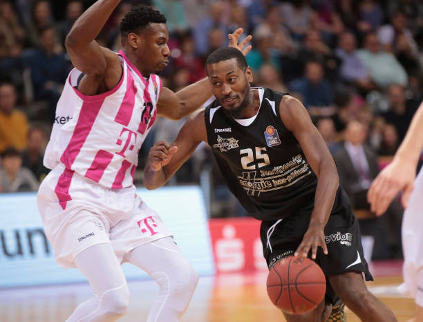 件对球员本 件对球员本